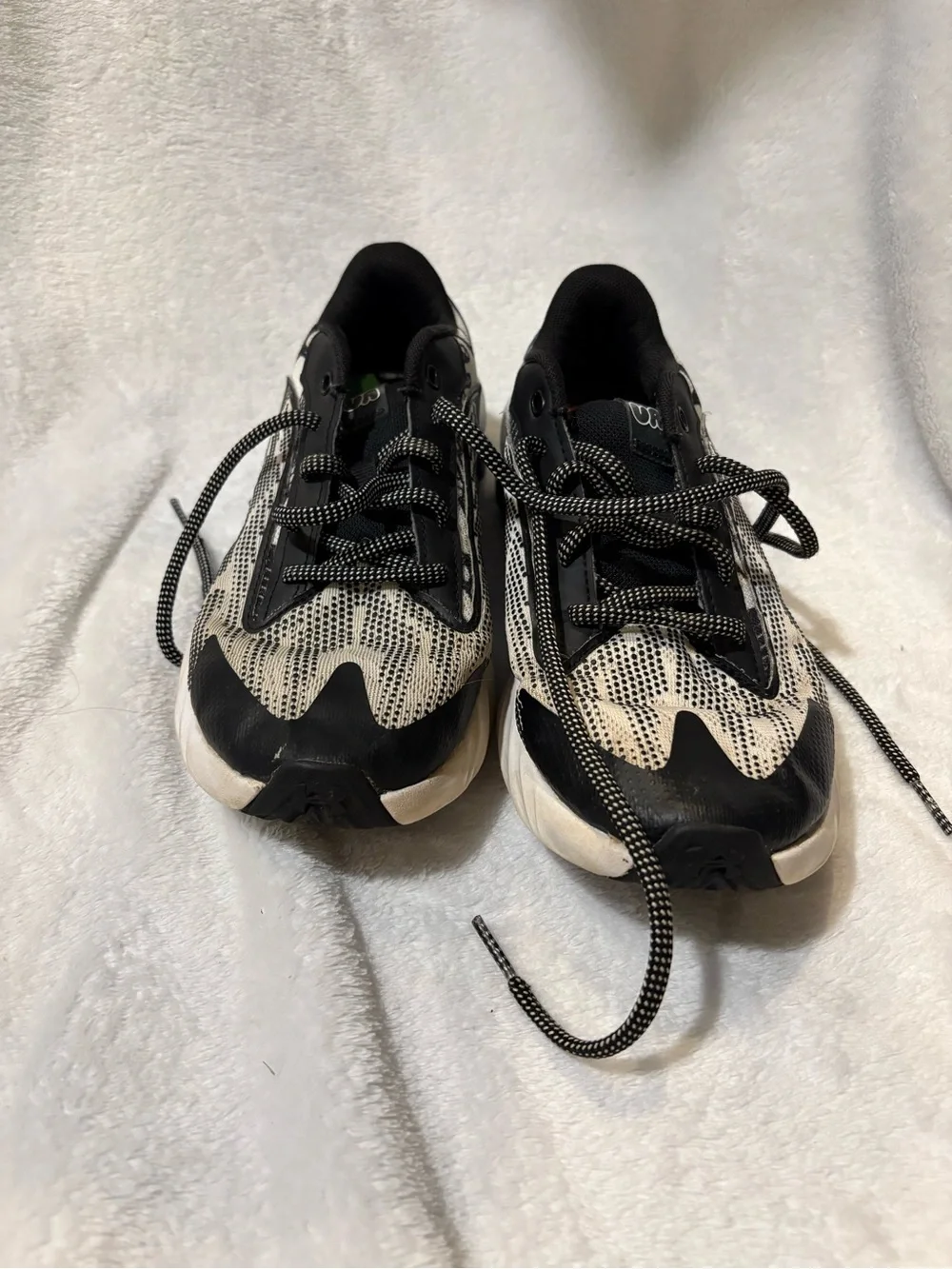 Under Armour Kids Sneakers - Black, White, Teal